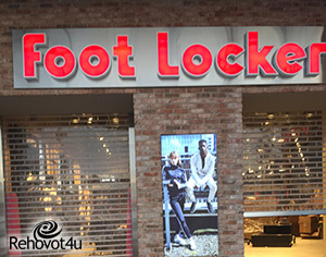 Foot locker בקניון עופר בילו סנטר