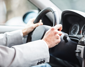 מה ההבדל בין ביטוח רכב חובה לביטוח רכב מקיף?